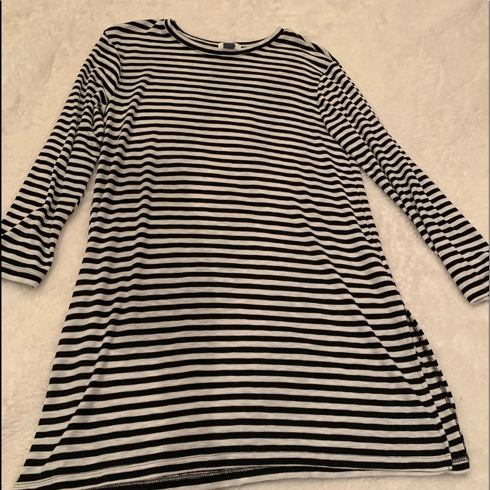 Long sleeve black and white dress